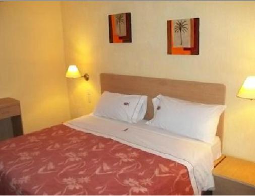 Hotel Castilla Y Leon Guadalajara Oda fotoğraf